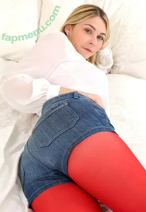 Chelseaae / chelseayeaaa nude photo #0004