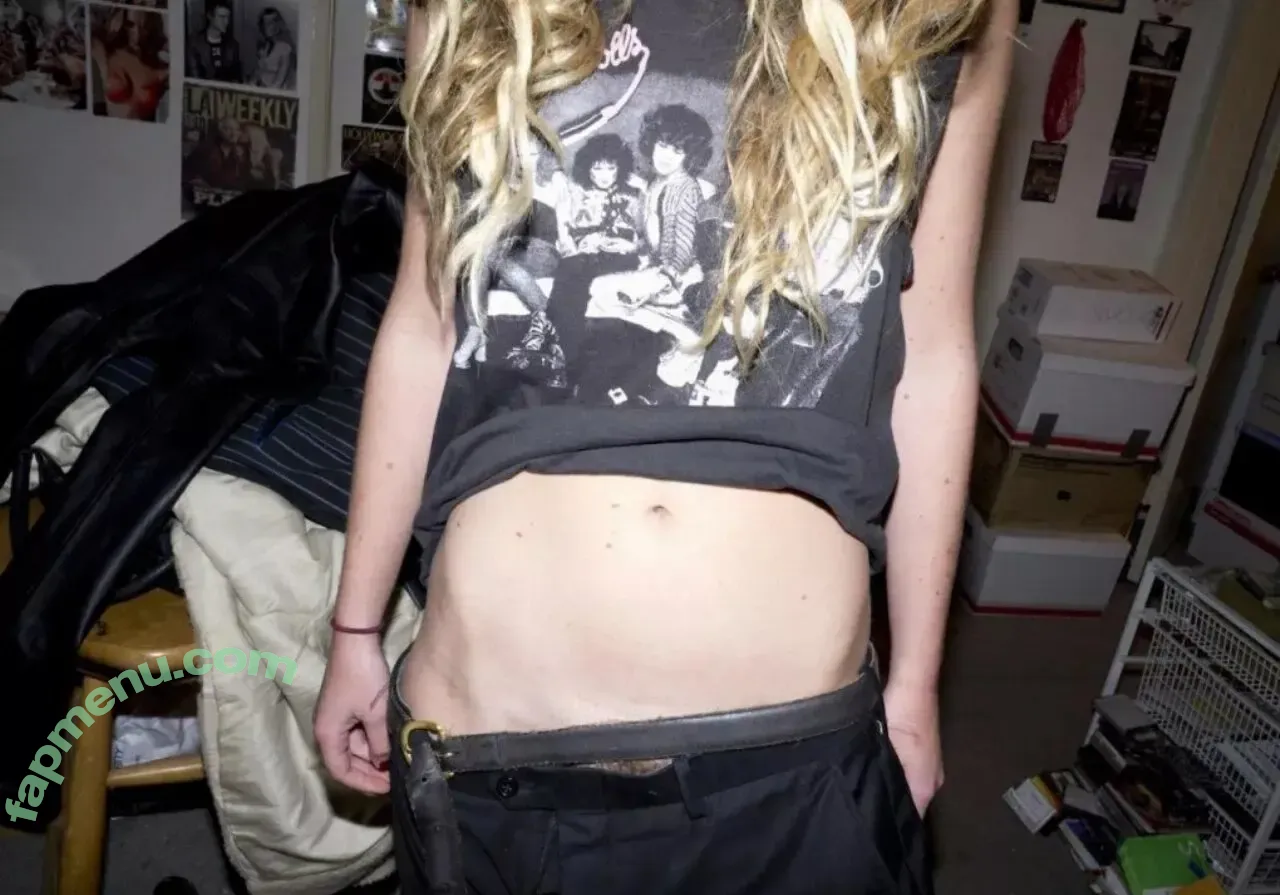 chelseaschuchman nude photo #0012 (chelseaschuchman)