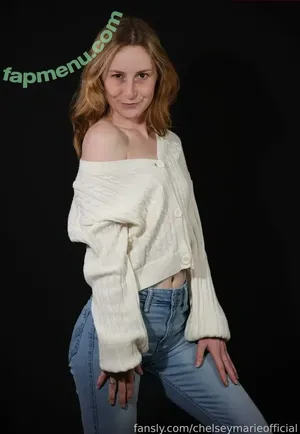 chelseymarieofficial / chelseyy_mariee nude photo #0004
