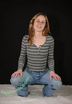 chelseymarieofficial / chelseyy_mariee nude photo #0023