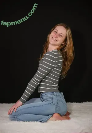 chelseymarieofficial / chelseyy_mariee nude photo #0024