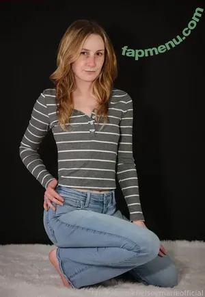 chelseymarieofficial / chelseyy_mariee nude photo #0029