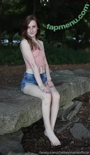 chelseymarieofficial / chelseyy_mariee nude photo #0047