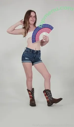 chelseymarieofficial / chelseyy_mariee nude photo #0061