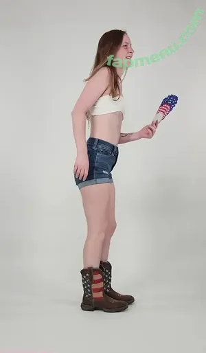 chelseymarieofficial / chelseyy_mariee nude photo #0062