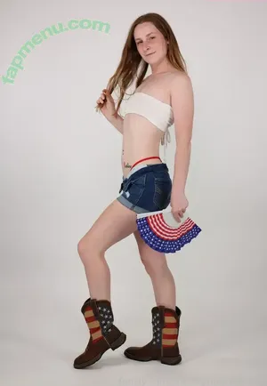 chelseymarieofficial / chelseyy_mariee nude photo #0067