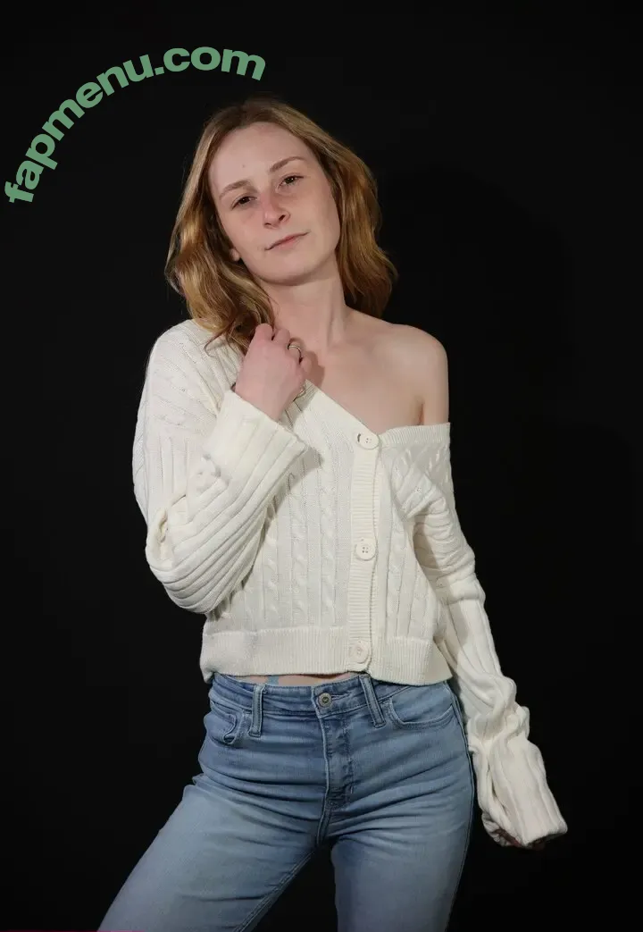 chelseymarieofficial nude photo #0003 (chelseyy_mariee)