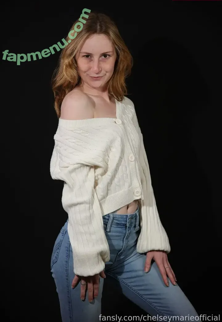 chelseymarieofficial nude photo #0004 (chelseyy_mariee)