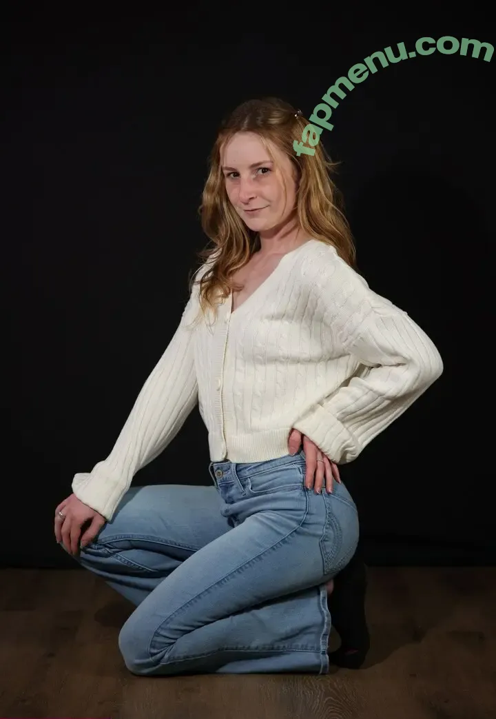 chelseymarieofficial nude photo #0009 (chelseyy_mariee)