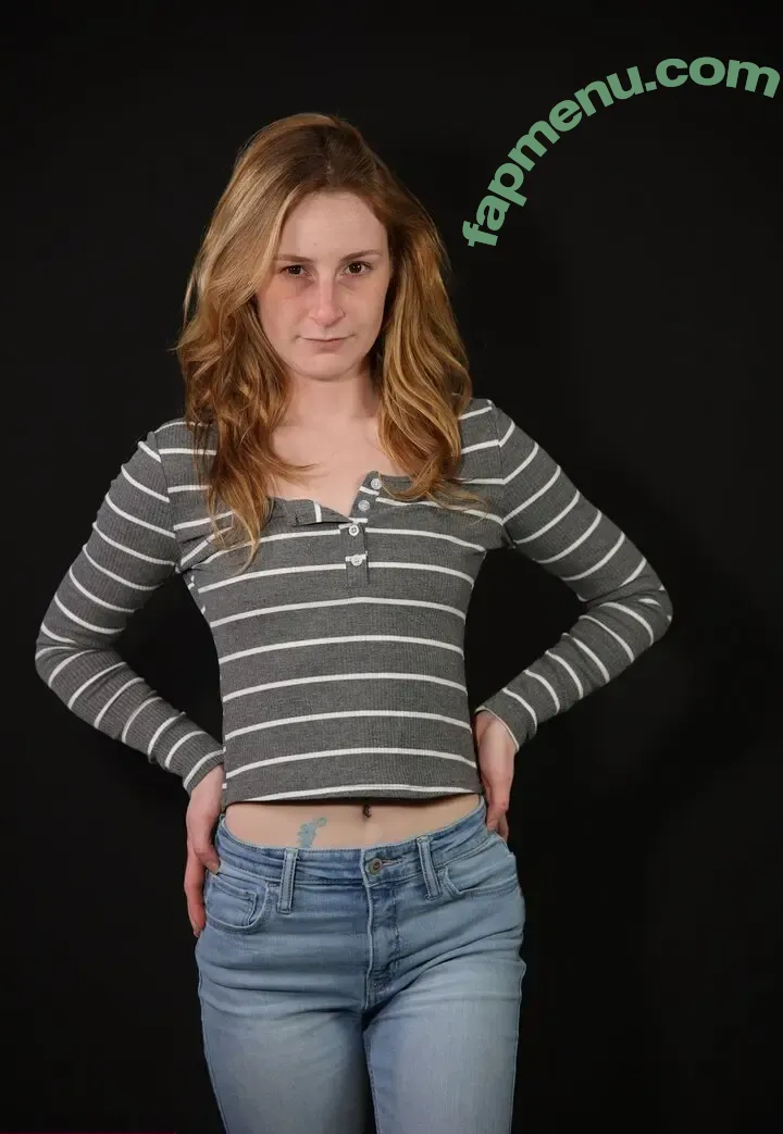 chelseymarieofficial nude photo #0020 (chelseyy_mariee)