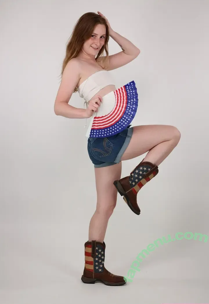 chelseymarieofficial nude photo #0069 (chelseyy_mariee)