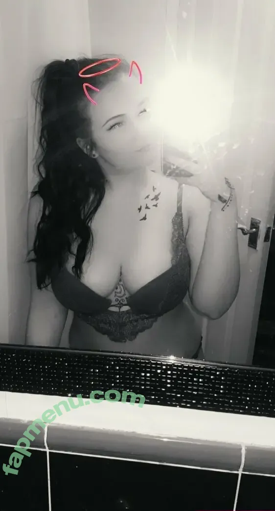 Chelzbcfcburke nude photo #0004 (Chelzbcfcburke)