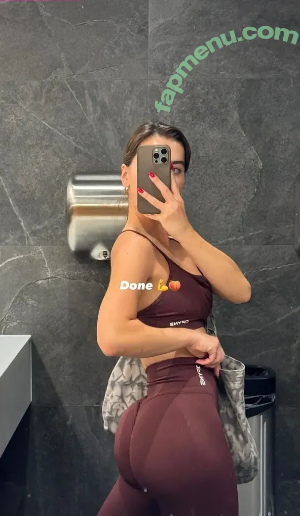 Cheriefatale nude photo #0002 (baredarla / the_cherie)