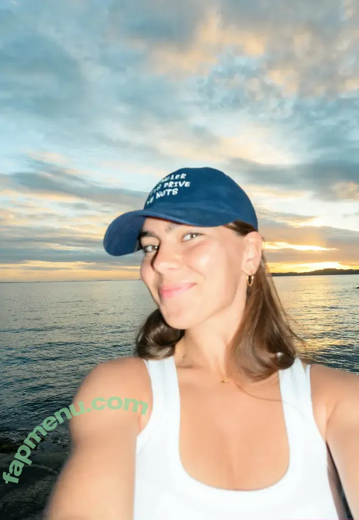 Cheriefatale nude photo #0069 (baredarla / the_cherie)