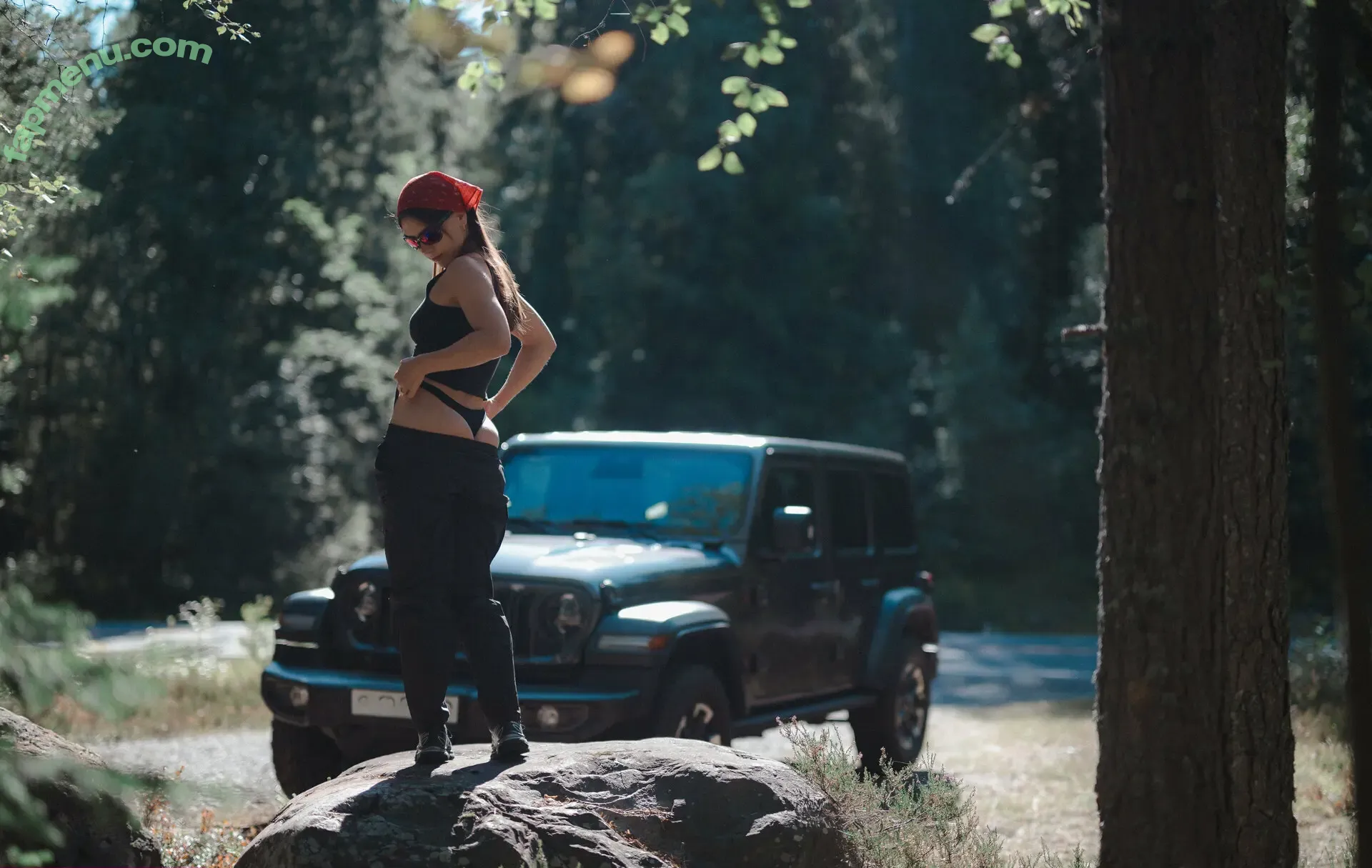 Cheriefatale nude photo #0073 (baredarla / the_cherie)