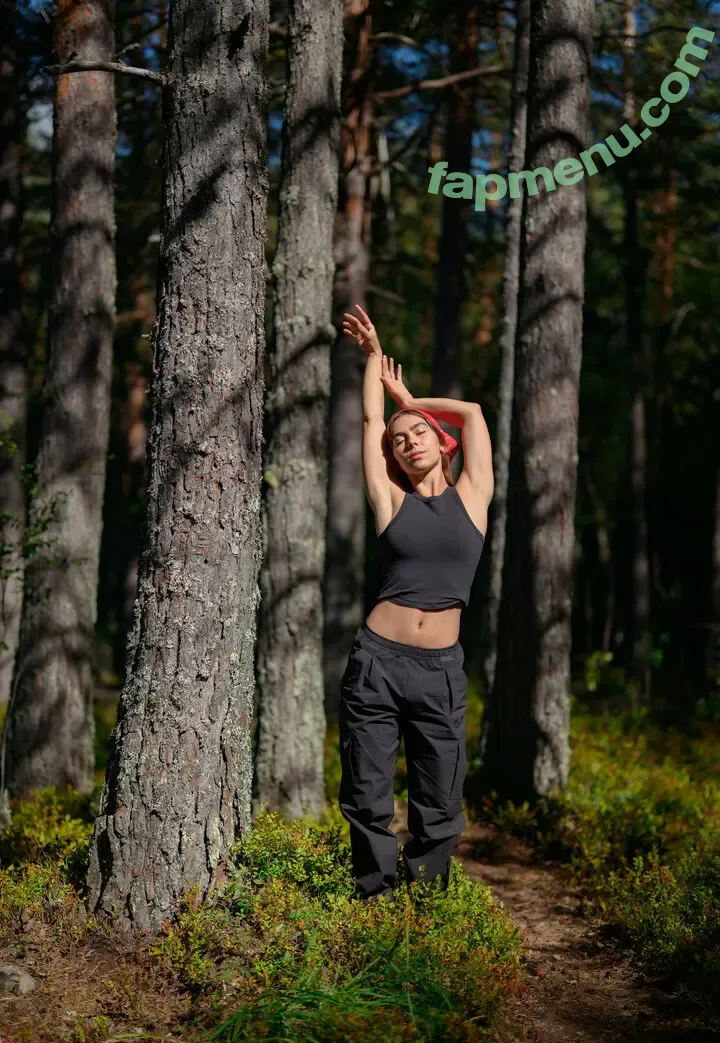 Cheriefatale nude photo #0097 (baredarla / the_cherie)