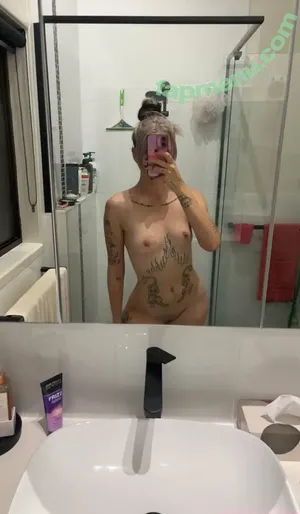  nude photo #0024