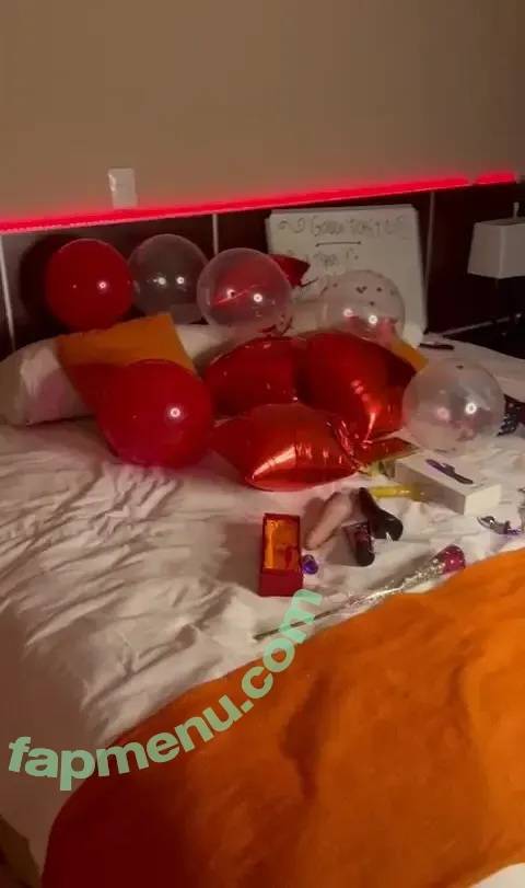 cherry_hadid nude photo #0021 (cherry.hadid)