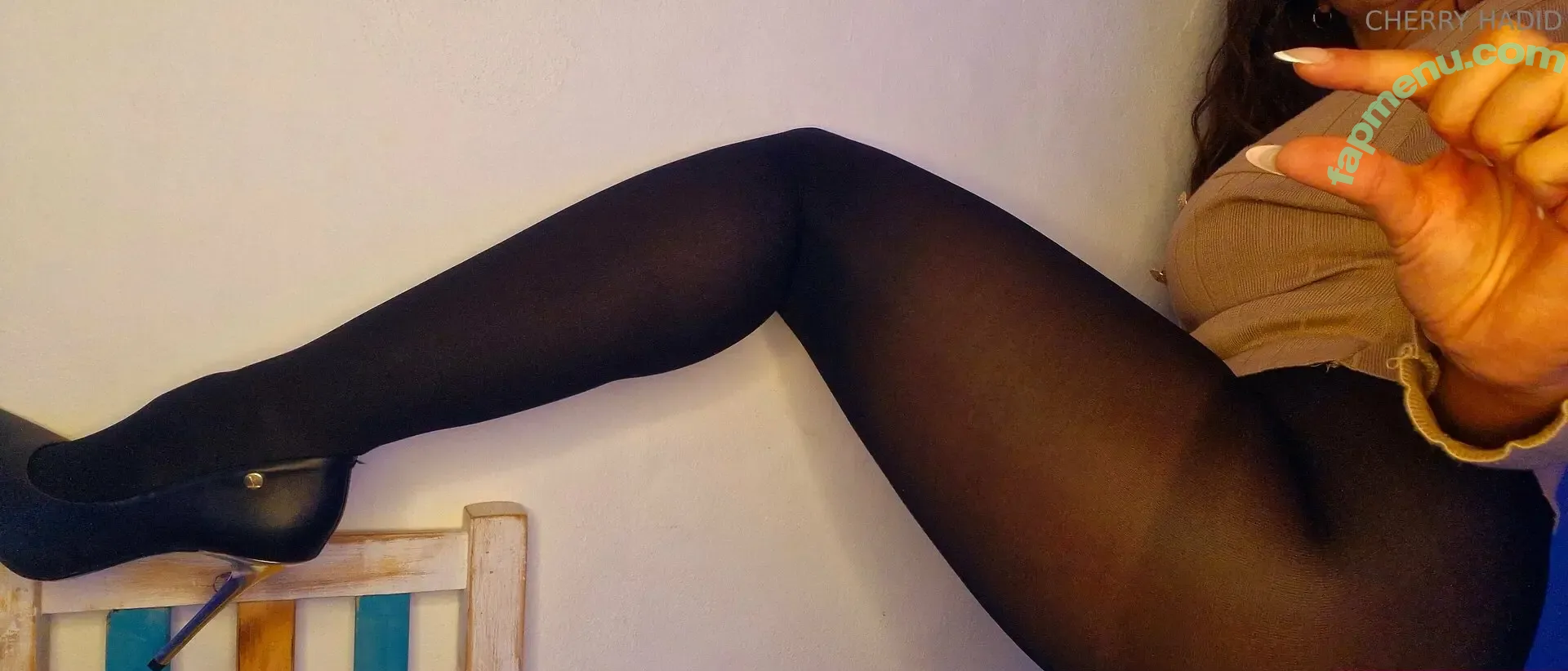 cherry_hadid nude photo #0037 (cherry.hadid)