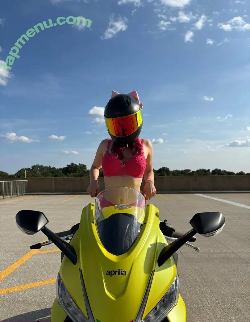 cherrybomberrie nude photo #0023 (cherry_bombombb)