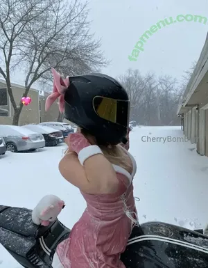 cherrybomberry / cherry_bombombb nude photo #0002