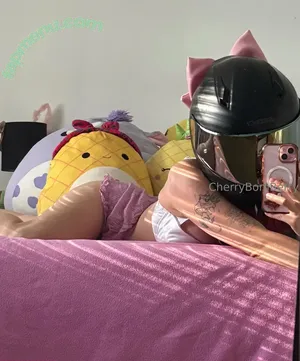 cherrybomberry / cherry_bombombb nude photo #0020