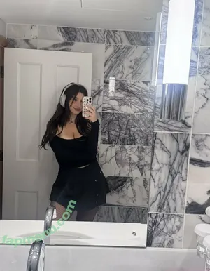  nude photo #0003