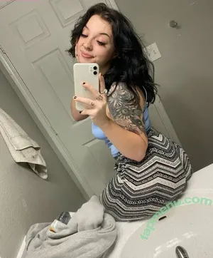 cherryg59 / cherryykiiwii nude photo #0023