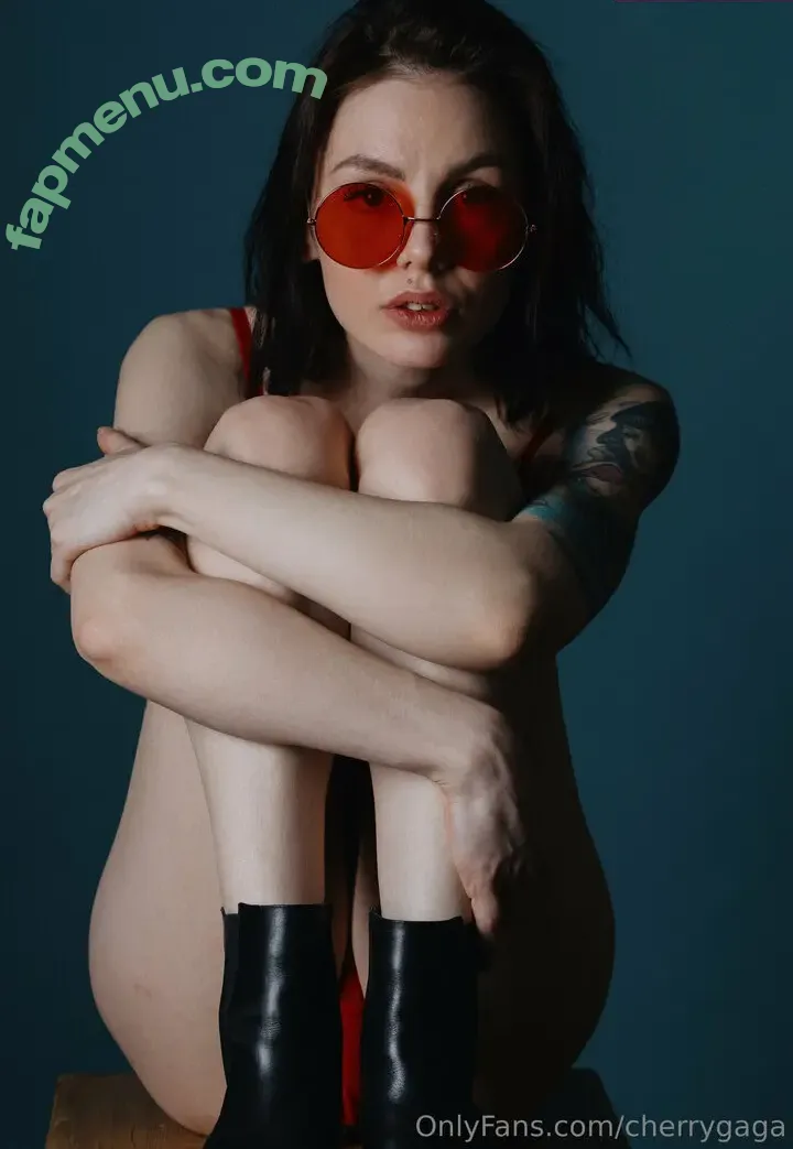 cherrygaga nude photo #0003 (cherrygagaa)
