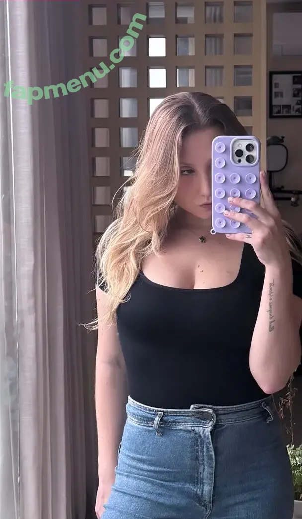 Cherrygumms nude photo #0063 (Nicolle Merhy / nicollemerhy)