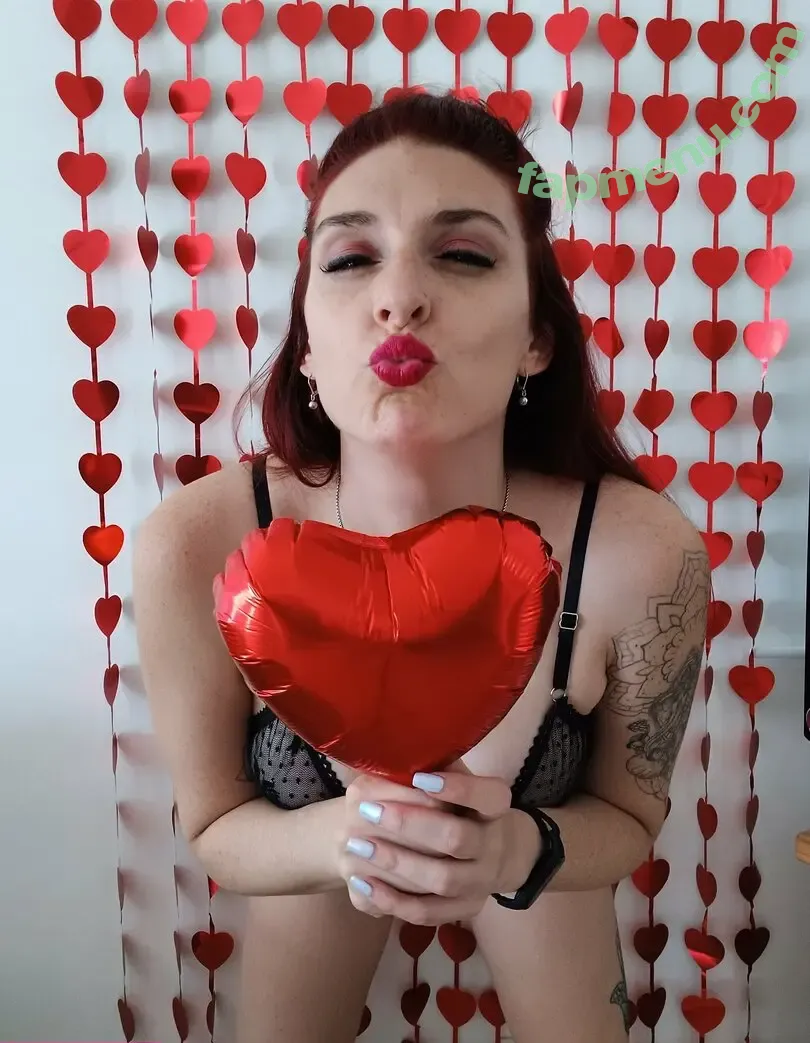 cherrylbombxxx nude photo #0002 (cherrylovebombx)