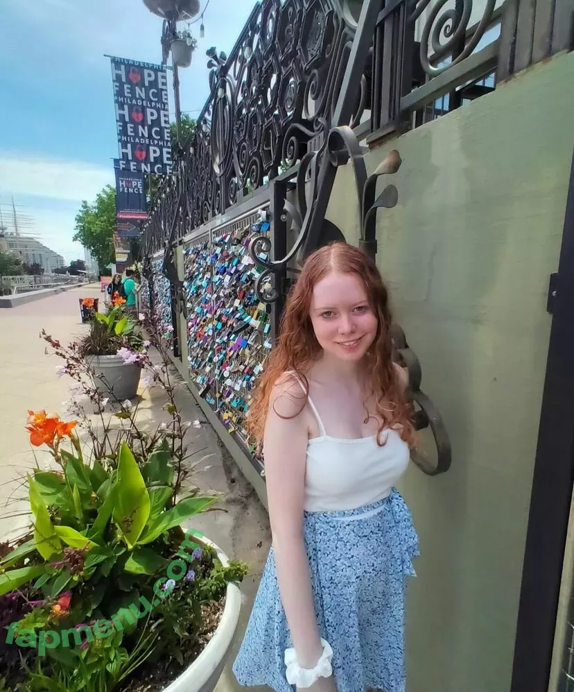 Cherrylovebombb nude photo #0430 (cherrylovebombx)