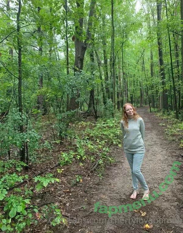 Cherrylovebombb nude photo #0497 (cherrylovebombx)