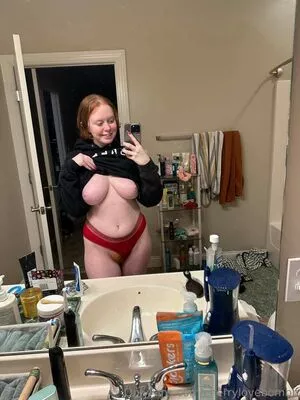 cherrylovebombb, cherrylovebombx leaked nudes