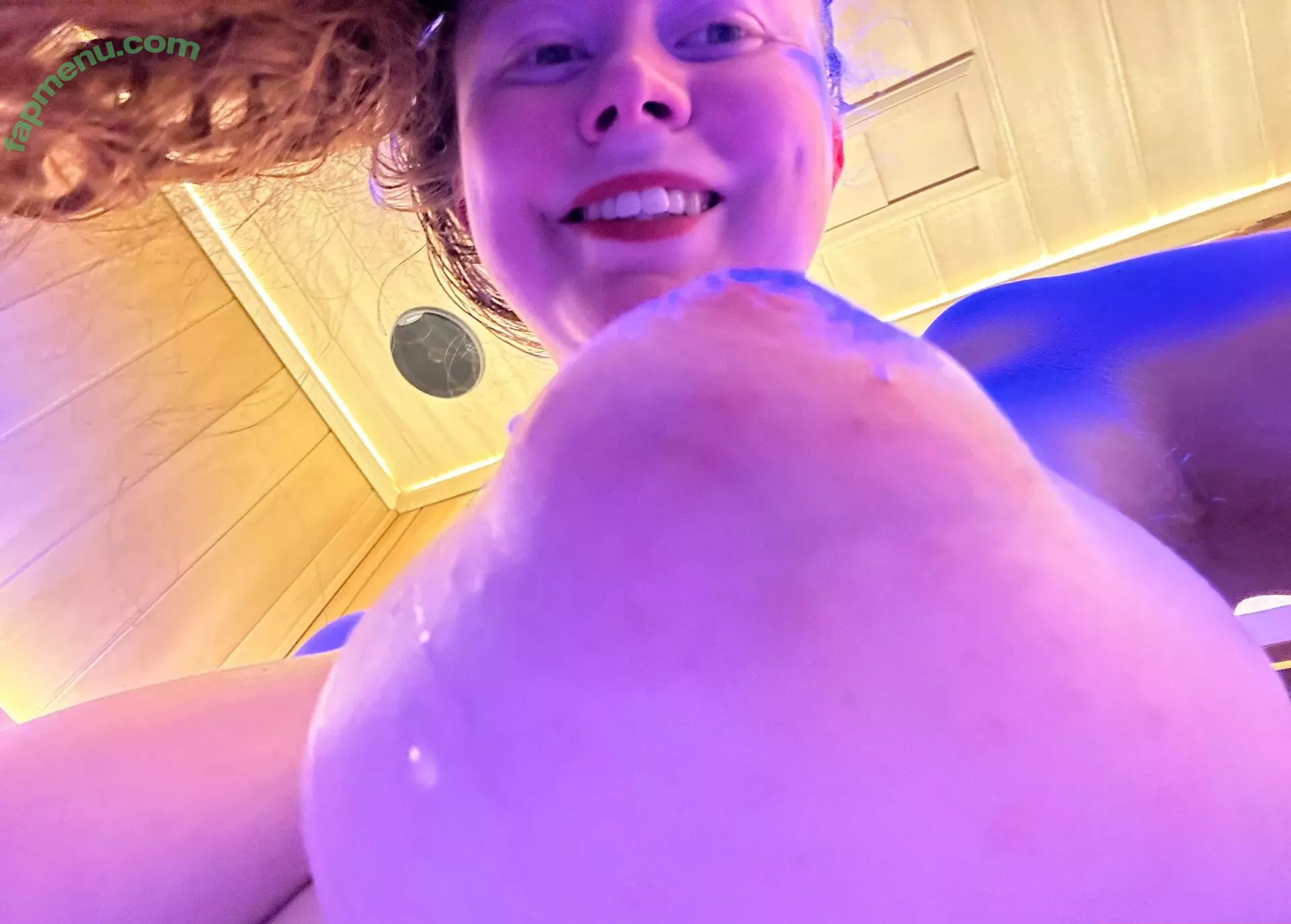 Cherrylovebombb nude photo #1054 (cherrylovebombx)