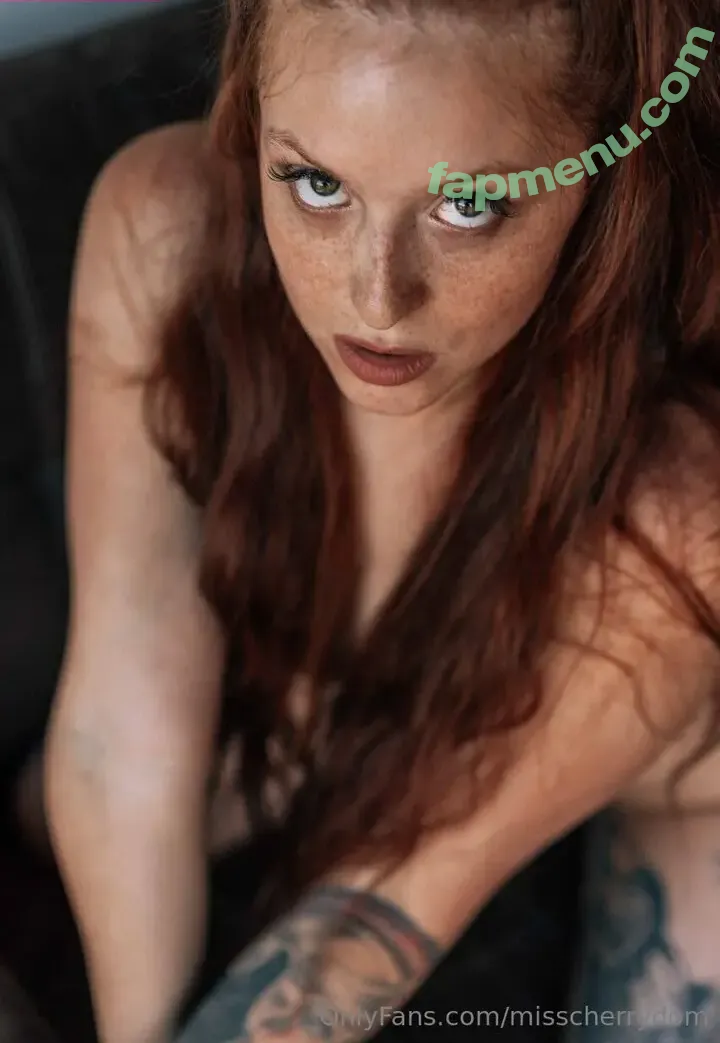 cherryswild nude photo #0002 (chrrywilde)