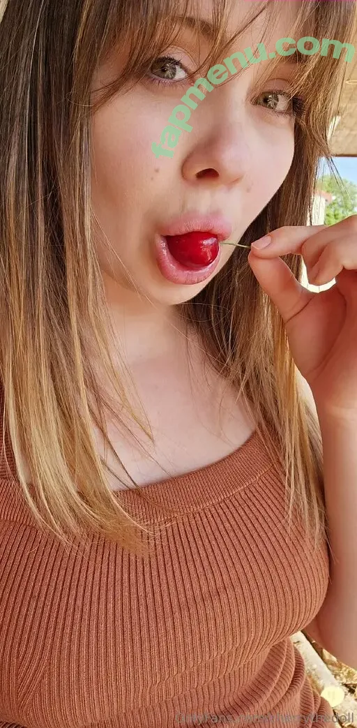 cherrythedoll nude photo #0002 (thecherrydollface)