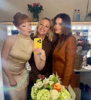 Cheryl Cole / cherylofficial nude photo #0185