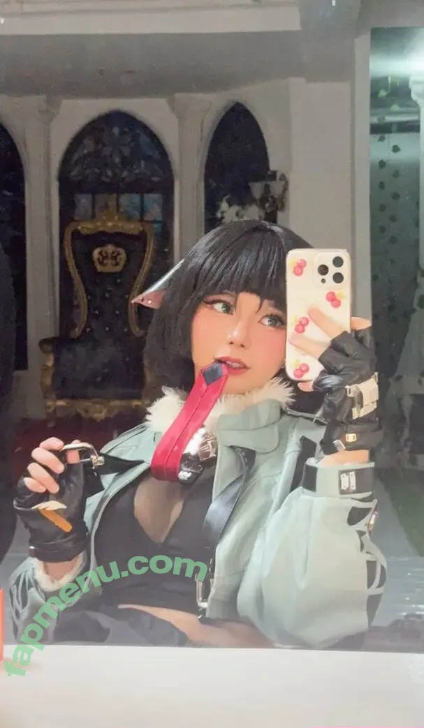 Chescakeuu nude photo #0056 (cmaggiofree)