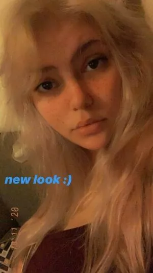 Chewys.melons / Chewy_waifu / chewtastic_chewy nude photo #0075