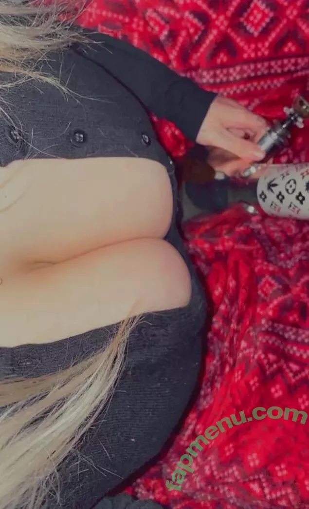 Chewys.melons nude photo #0287 (Chewy_waifu / chewtastic_chewy)
