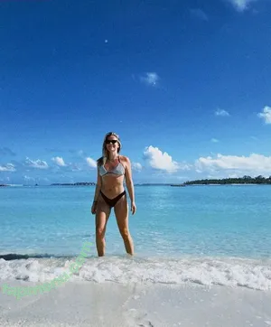 Cheyenne Pahde / cheyennepahde nude photo #0009