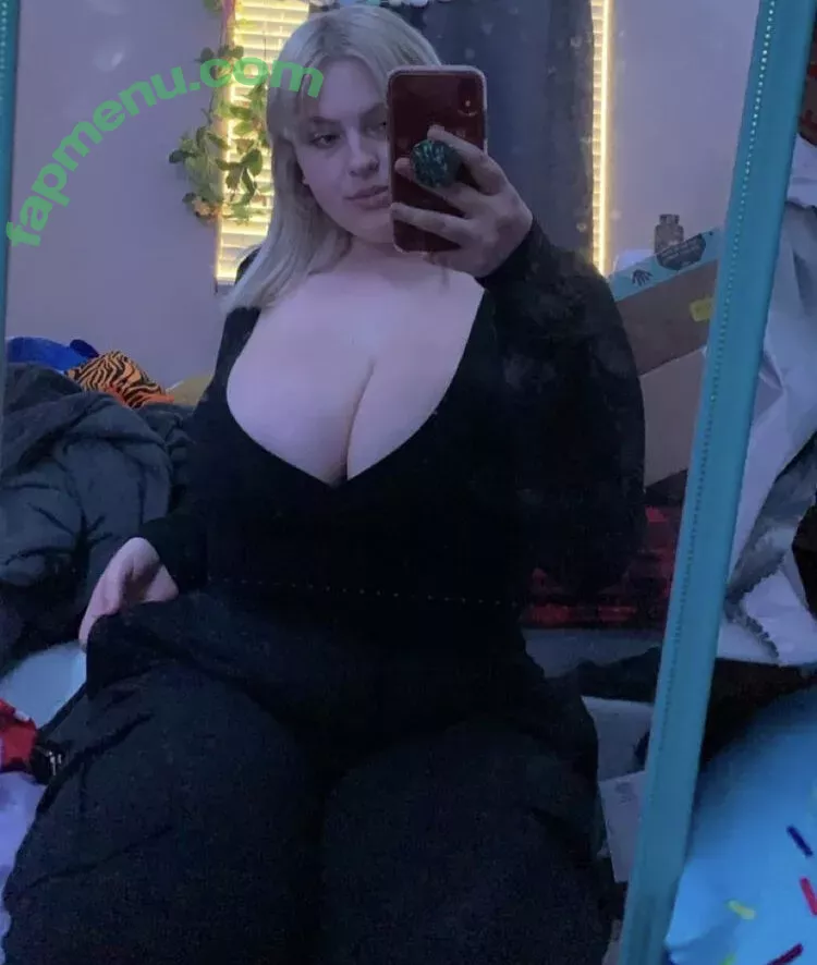 Cheyenne nude photo #0008 (cheybxbbles / cheyennecc_)