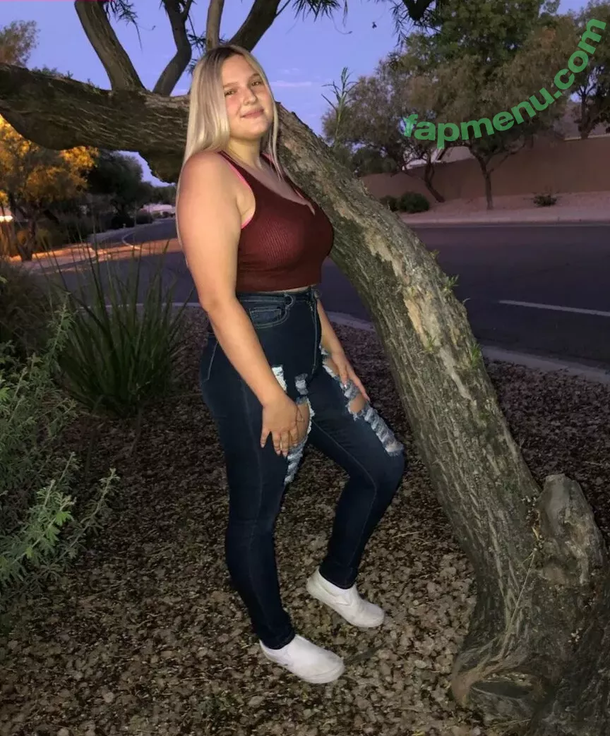 Cheyenne nude photo #0085 (cheybxbbles / cheyennecc_)