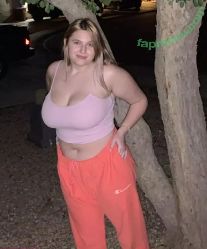 Cheyenne nude photo #0089 (cheybxbbles / cheyennecc_)