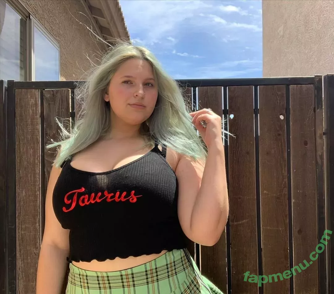 Cheyenne nude photo #0126 (cheybxbbles / cheyennecc_)