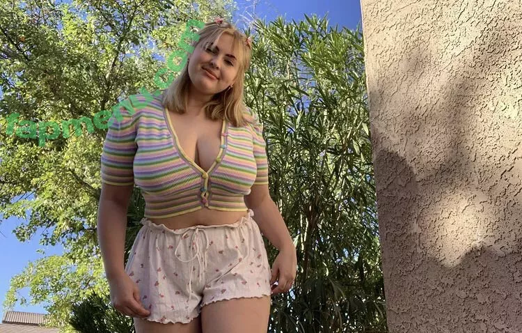 Cheyenne nude photo #0194 (cheybxbbles / cheyennecc_)