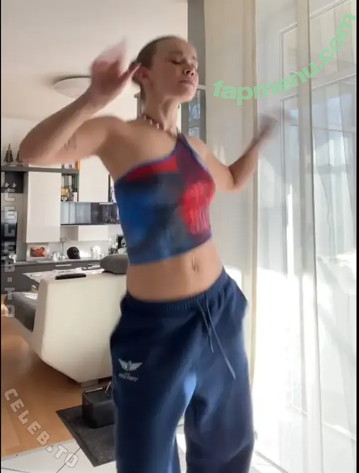 cheyennemariella nude photo #0025 (cheyenne.wersonst / cheyennemariella49)