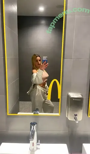 Chiara Farina / chiarafarina_00 / chiarafarina_official nude photo #0040