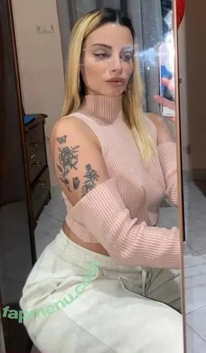 Chiara Farina / chiarafarina_00 / chiarafarina_official nude photo #0041